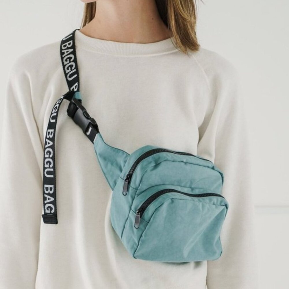 NWOT Baggu Fanny Pack - Teal w/ OG White Logo Strap